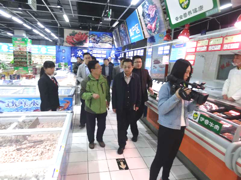 省食安辦副主任省食藥局副局長到寶龍新時代商廈驗收工作