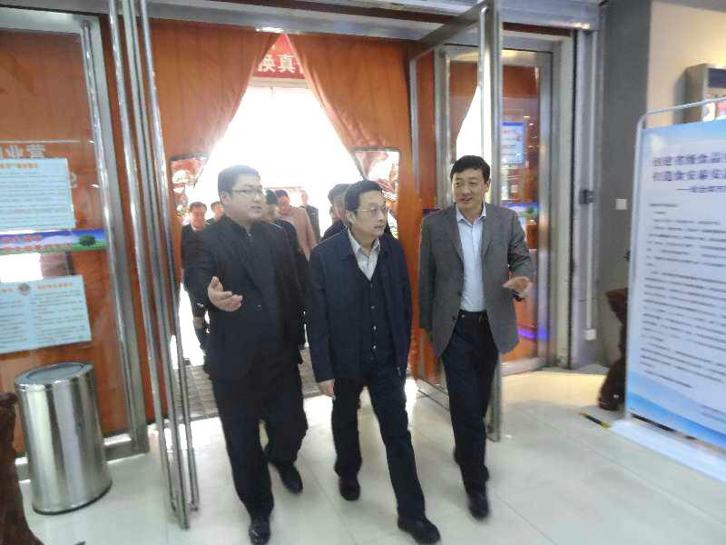 省食安辦副主任省食藥局副局長到寶龍新時代商廈驗收工作