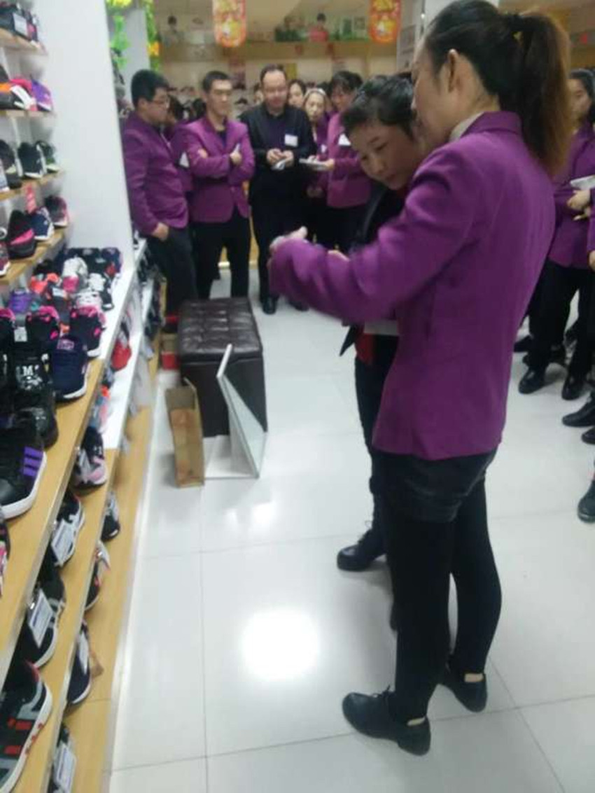 【用心研究本職工作】服務(wù)技能比賽，努力成為更好的自己！