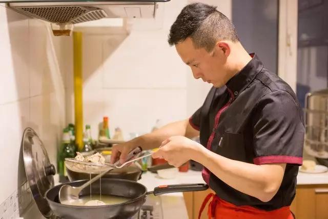 【時代儒商】膠東碼頭海鮮城淮揚菜、魯菜、海鮮超多美味！滿足您的味蕾~~