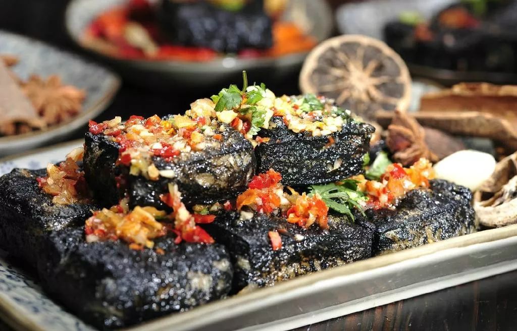 時(shí)代儒商｜新時(shí)代商廈寶龍店三樓裝修升級 火爆招商中